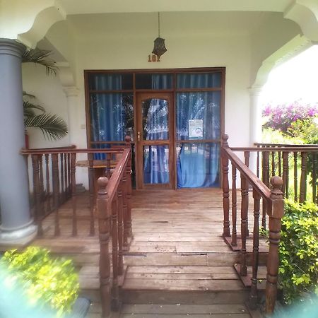Hotel In Ras نونغوي المظهر الخارجي الصورة